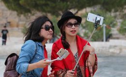 Turizmde 800 milyon turist hedefi