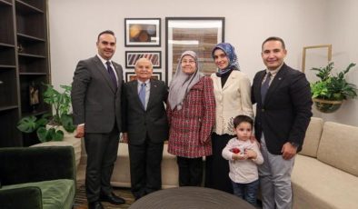 Bakan Kacır, Türkiye’nin ilk Astronotu Gezeravcı’nın ailesiyle bir araya geldi