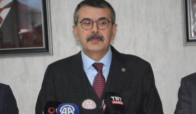 Bakan Tekin duyurdu: Okullarla ilgili yeni karar!