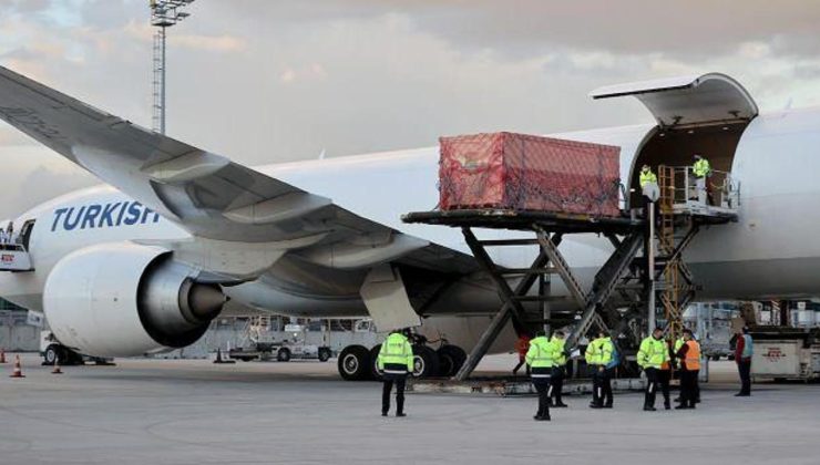 İstanbul havalimanlarından taşınan yük miktarı yüzde 17 arttı