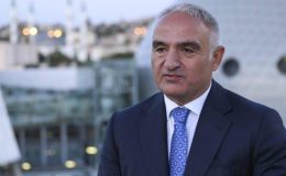 Bakan Ersoy: Bu sene inşallah 60 milyon ziyaretçi ve 60 milyar dolar gelir hedefimiz var
