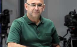 Dışarıda bunu yapanlar dikkat! Telefonlarımız cebimizdeki casusa dönüşebilir…