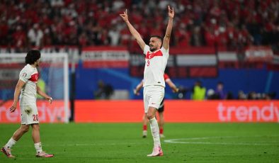 Samba ile Bozkurt selamı arasında hukuken fark yok